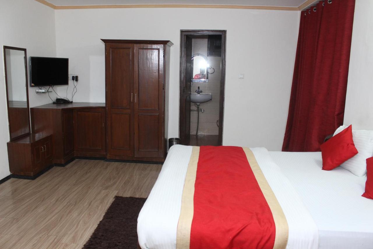Hotel Dolls Inn Nainital Εξωτερικό φωτογραφία